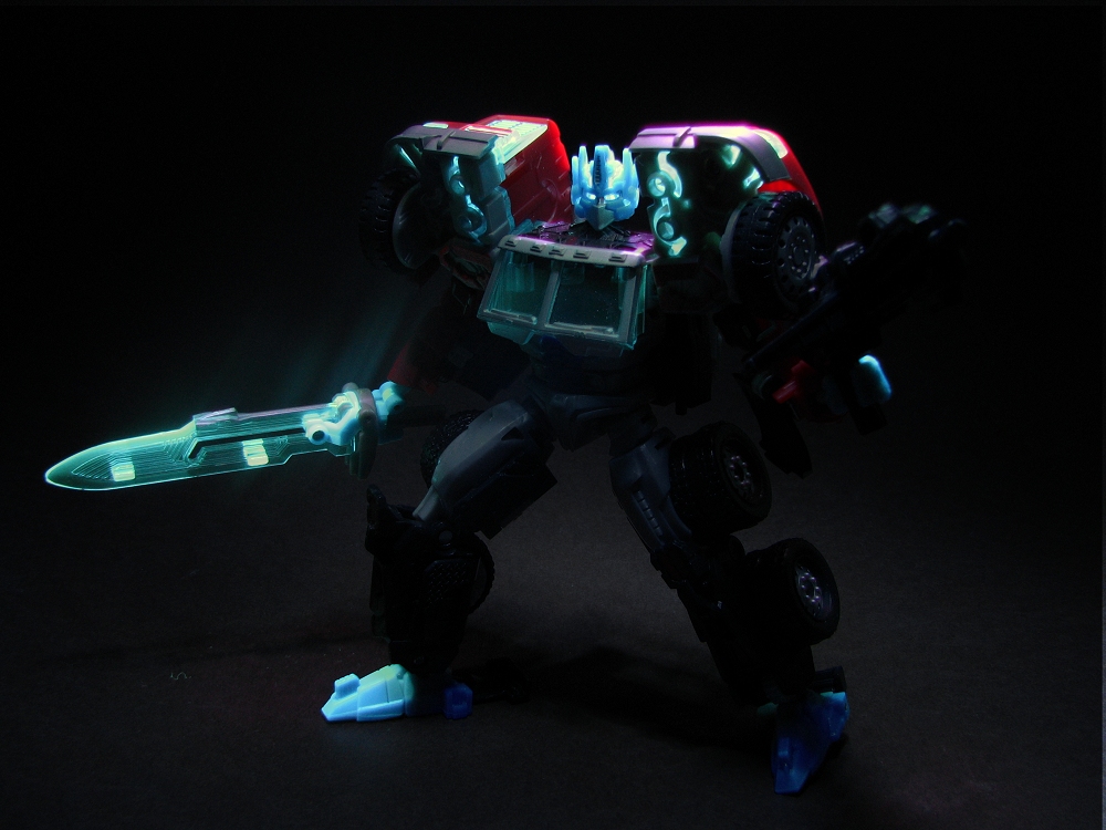 [Obrazek: laser_prime_energon_boost_mode_by_wartator-d4vvxro.jpg]